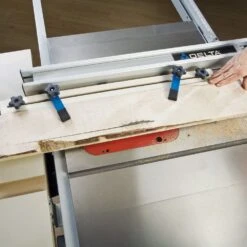 Rockler Taper / Straight Line Jig -Carpentry Shop 21597 03 1000