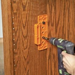 Rockler Bench Dog® 1/4'' Shelf Pin Jig -Carpentry Shop 46350 03 1000