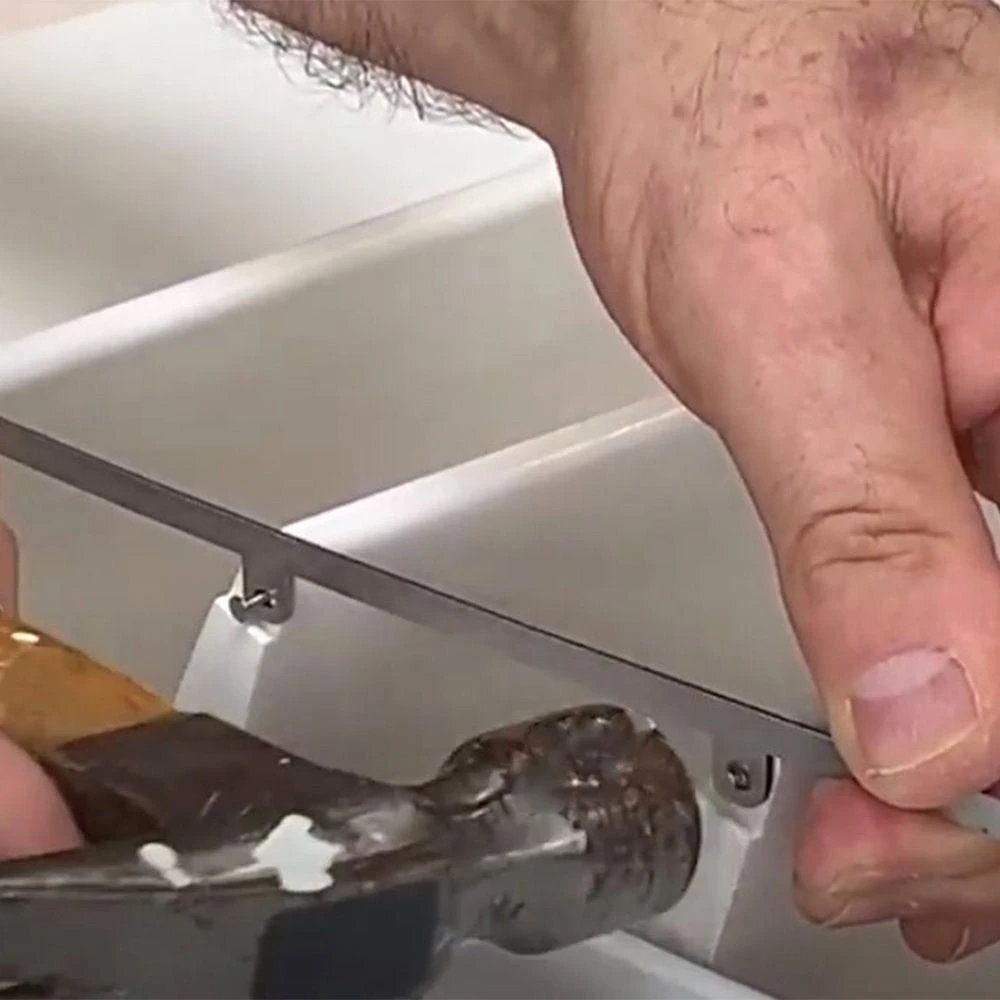 Hidden Control Arm For Shutter Louvers 4 Hidden Control Arm For Shutter Louvers - Image 2