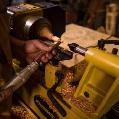 Powermatic PM2014 1HP Bench Lathe, 115V Input -Carpentry Shop 65742 03 1000