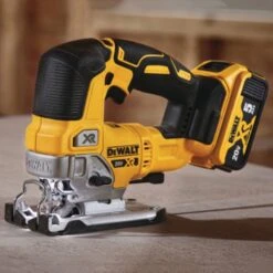 DeWalt 20V MAX* Cordless/Brushless Jigsaw Kit With 5.0Ah Battery And Charger -Carpentry Shop 67653 11 1000