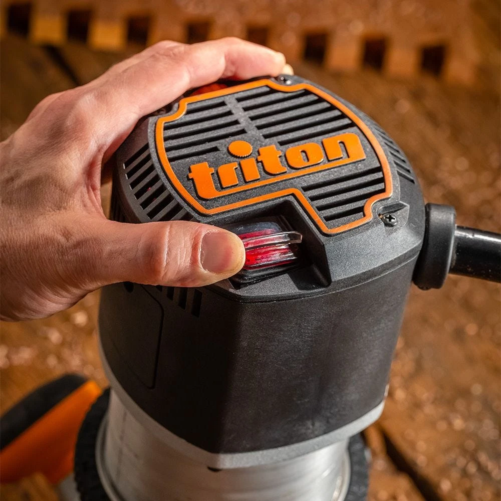 Triton 3.25HP Router Motor Plus Fixed Base 10 Triton 3.25HP Router Motor Plus Fixed Base - Image 8